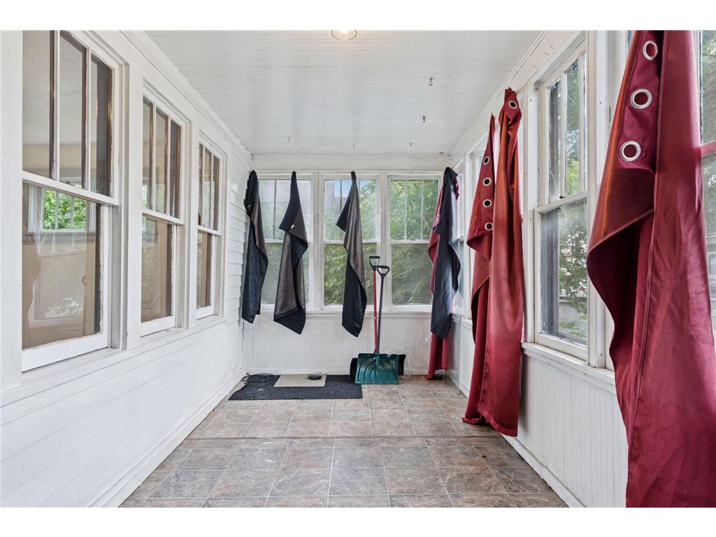 849 Woodbridge Street Saint Paul MN 55117 6753718 image9