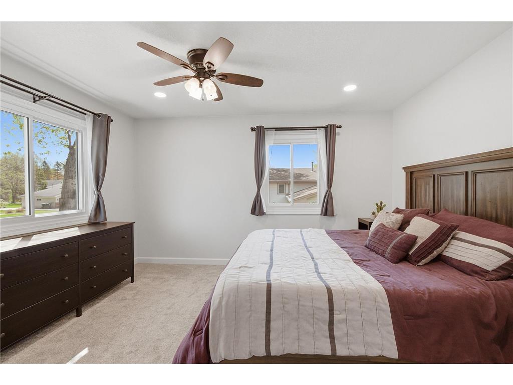 8490 Knollwood Drive Mounds View MN 55112 7061397 image16