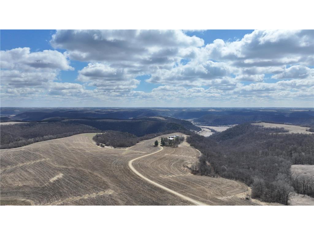 8492 Glory Road Yucatan Twp MN 55943 7022946 image1