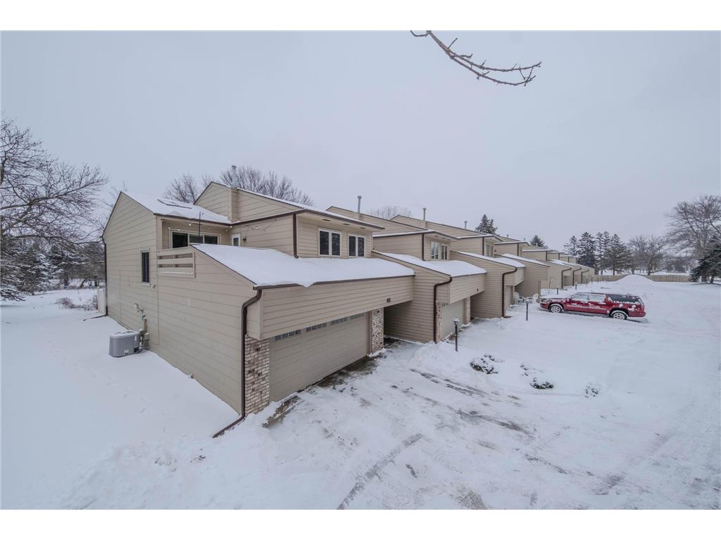 85 121st Avenue NW Coon Rapids MN 55448 7007621 image1