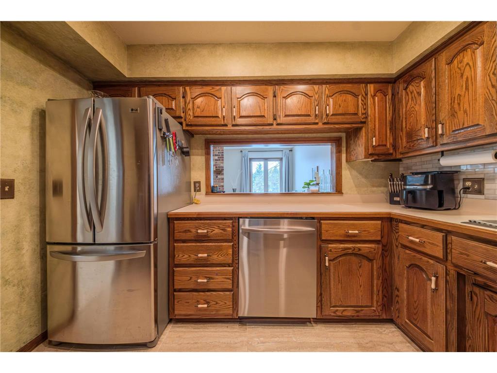 85 121st Avenue NW Coon Rapids MN 55448 7007621 image16