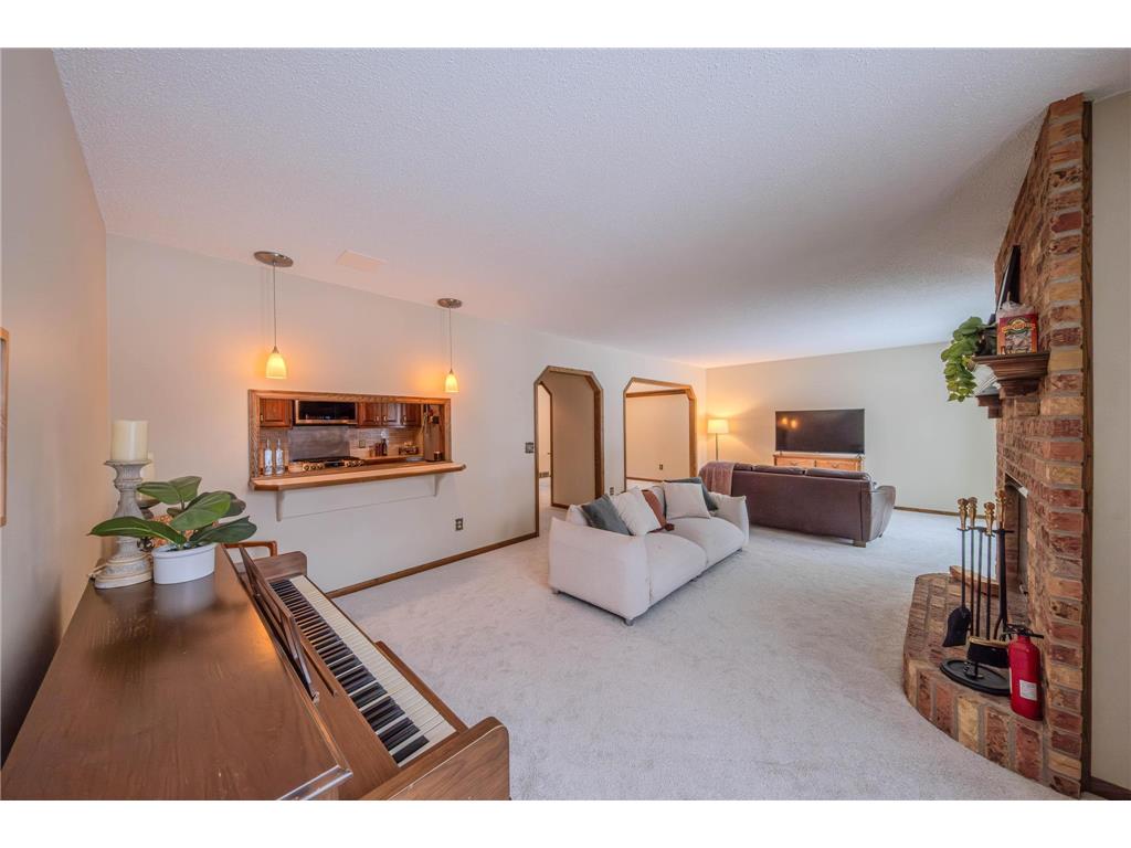 85 121st Avenue NW Coon Rapids MN 55448 7007621 image18