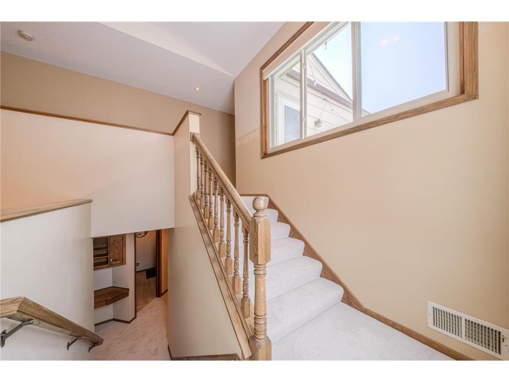 85 121st Avenue NW Coon Rapids MN 55448 7007621 image23