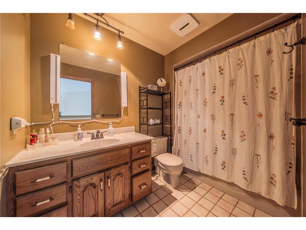 85 121st Avenue NW Coon Rapids MN 55448 7007621 image37