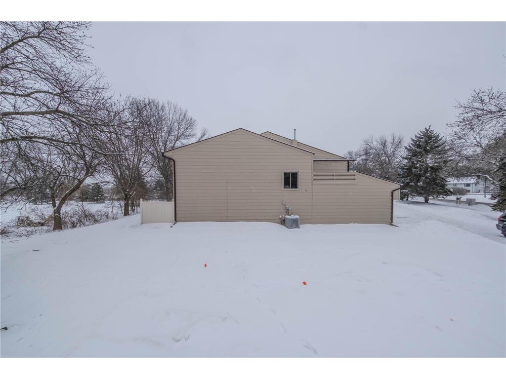 85 121st Avenue NW Coon Rapids MN 55448 7007621 image41
