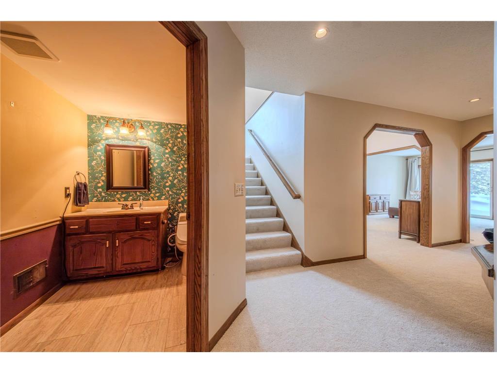 85 121st Avenue NW Coon Rapids MN 55448 7007621 image6