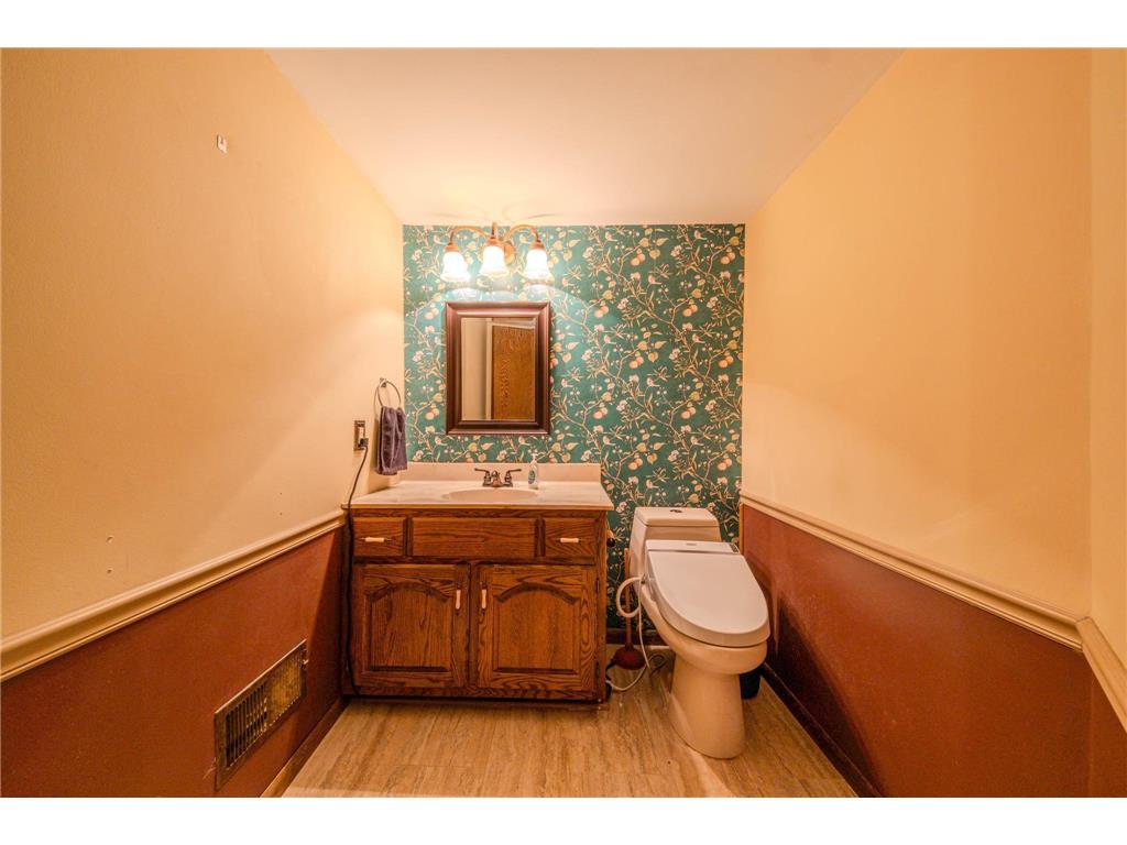 85 121st Avenue NW Coon Rapids MN 55448 7007621 image8