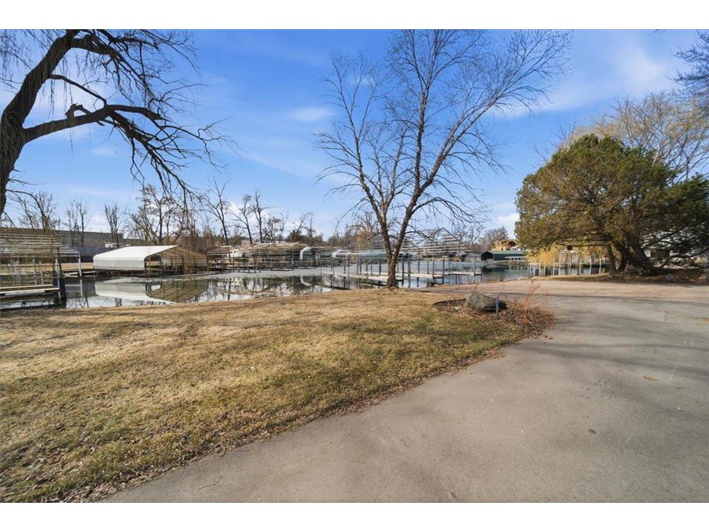 85 Brentwood Avenue Tonka Bay MN 55331 - Lake Minnetonka 7045542 image29