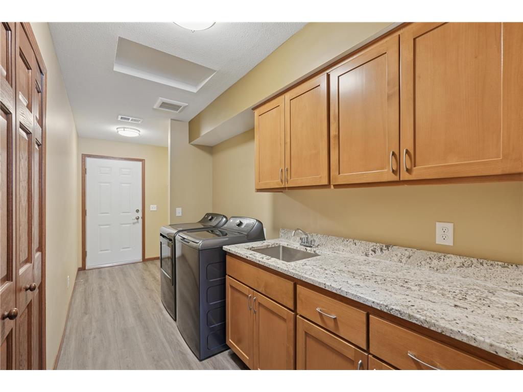 85 Deerwood Court Hudson WI 54016 7007137 image17