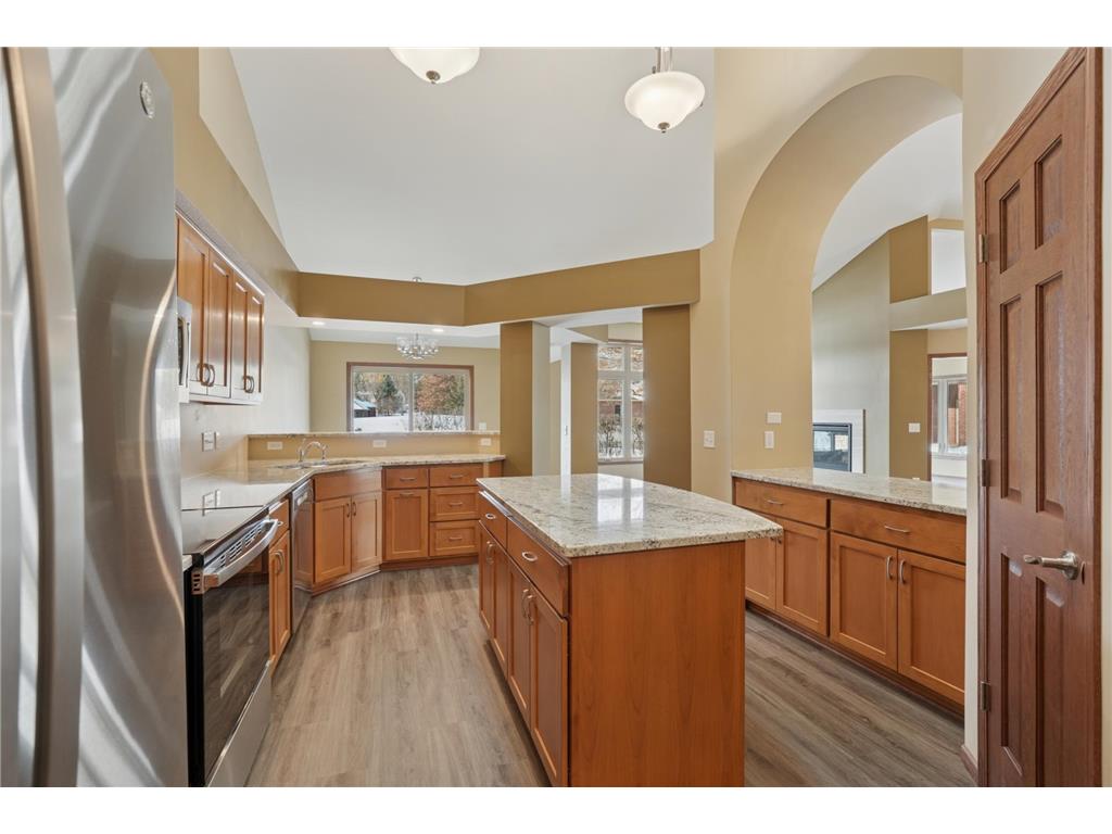 85 Deerwood Court Hudson WI 54016 7007137 image8
