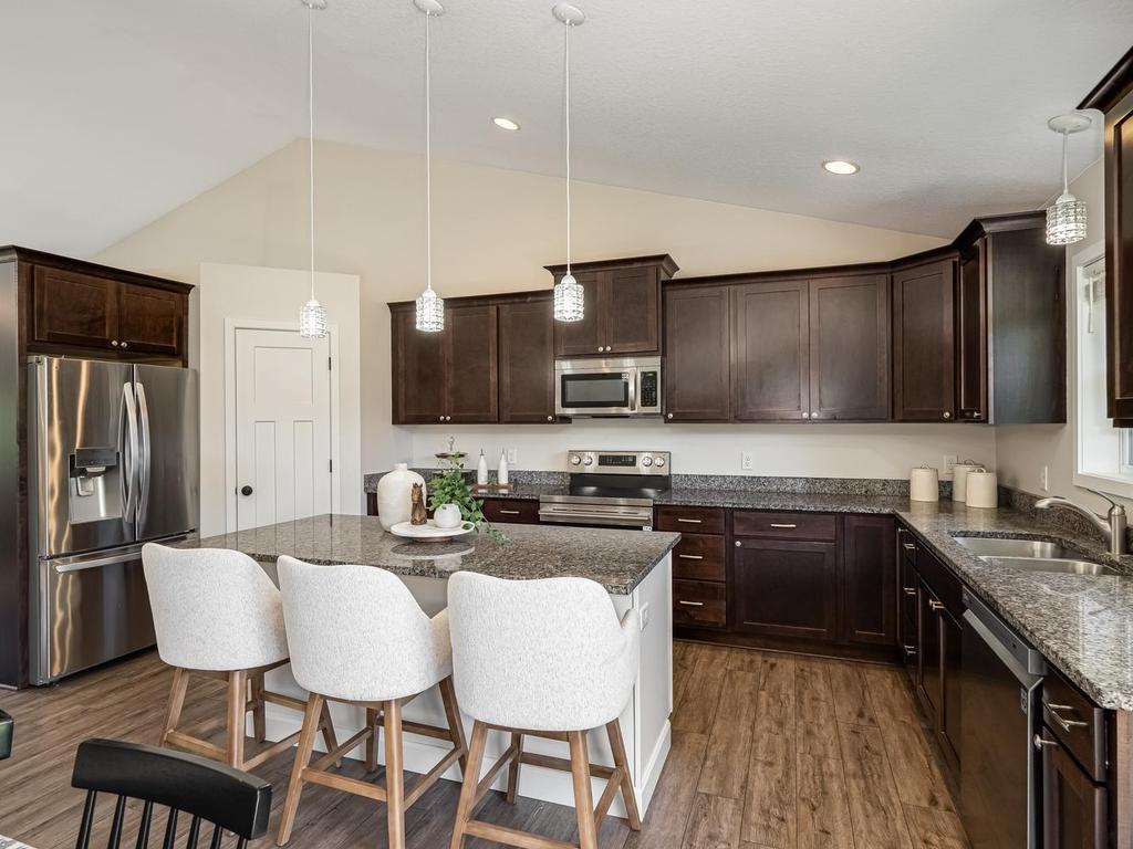 85 Maple Island Road Lakeville MN 55044 7110532 image4