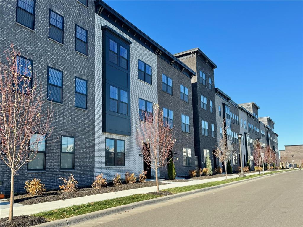850 A Mount Curve Boulevard Saint Paul MN 55116 6474803 image1