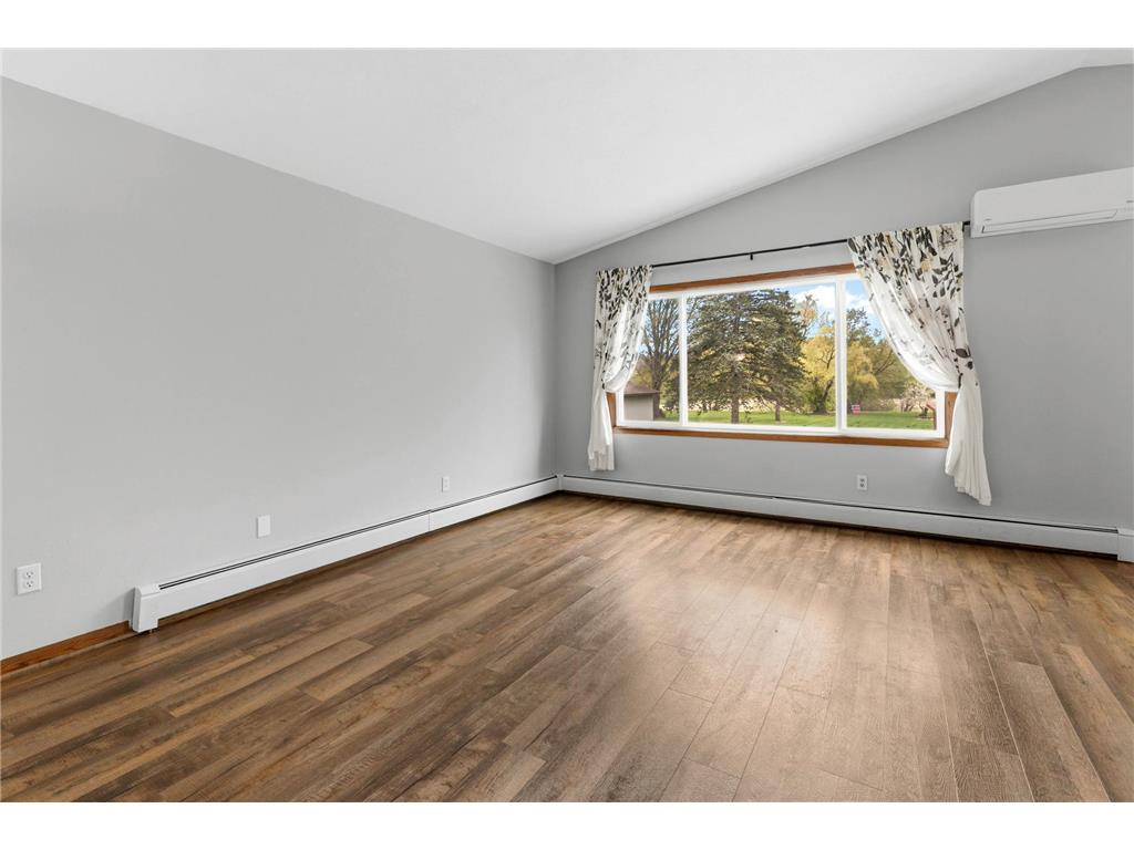 850 W 4th Street Rush City MN 55069 7071950 image17