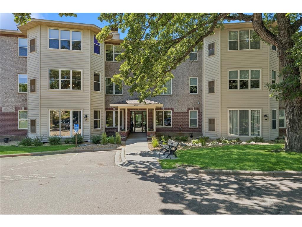 8500 Franlo Road #302 Eden Prairie MN 55344 6553272 image1