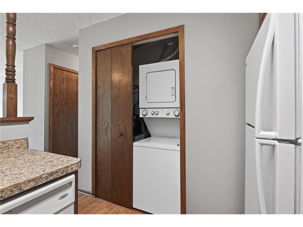8500 S Maplebrook Circle Brooklyn Park MN 55445 7098747 image16