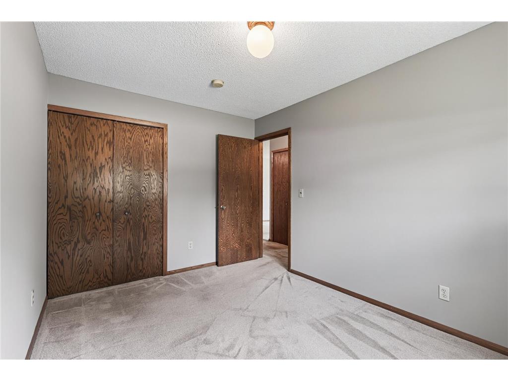8500 S Maplebrook Circle Brooklyn Park MN 55445 7098747 image24
