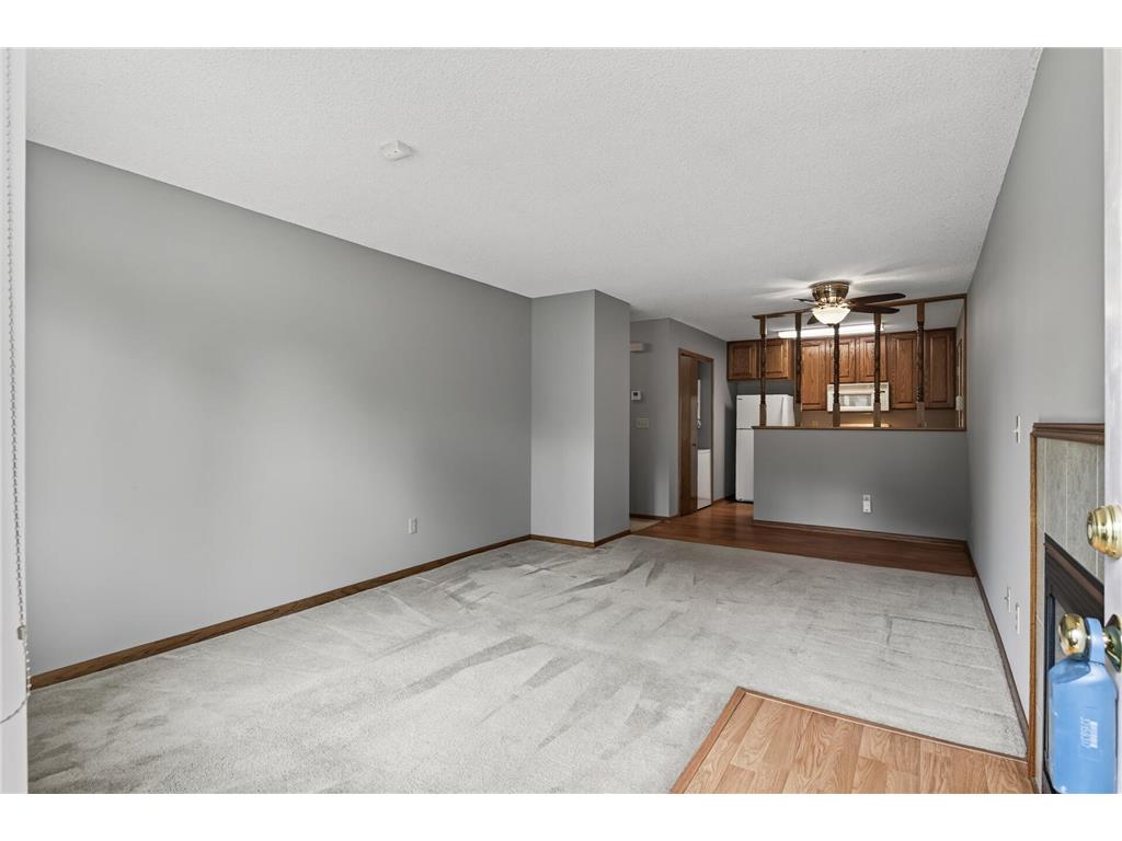 8500 S Maplebrook Circle Brooklyn Park MN 55445 7098747 image4