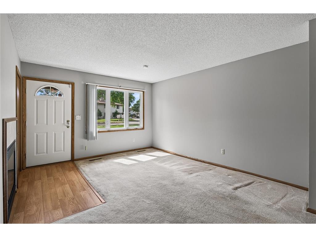 8500 S Maplebrook Circle Brooklyn Park MN 55445 7098747 image7