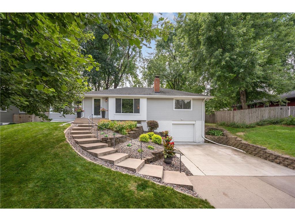 8501 Meadow Lake Place New Hope MN 55428 6768501 image1