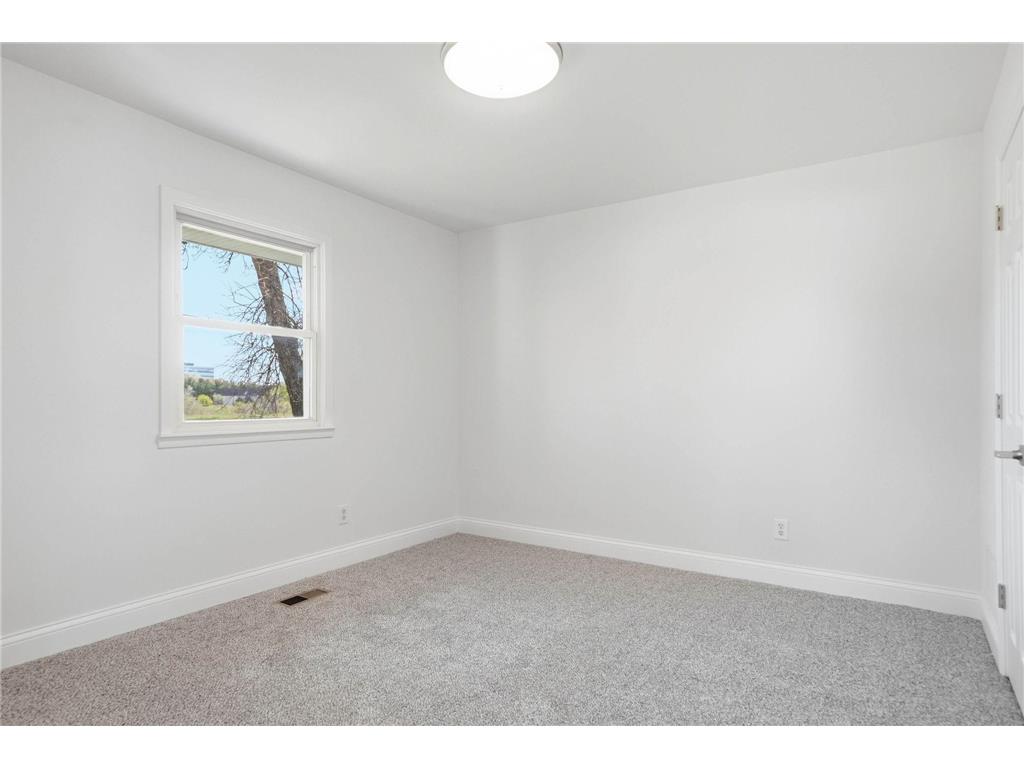 8504 Edison Street NE Blaine MN 55449 7091251 image22