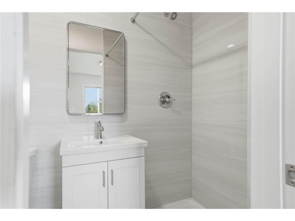 8504 Edison Street NE Blaine MN 55449 7091251 image25