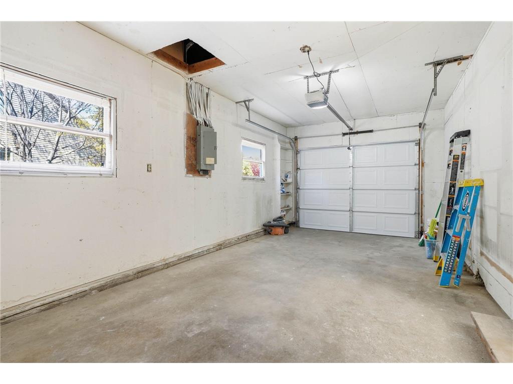 8504 Edison Street NE Blaine MN 55449 7091251 image40