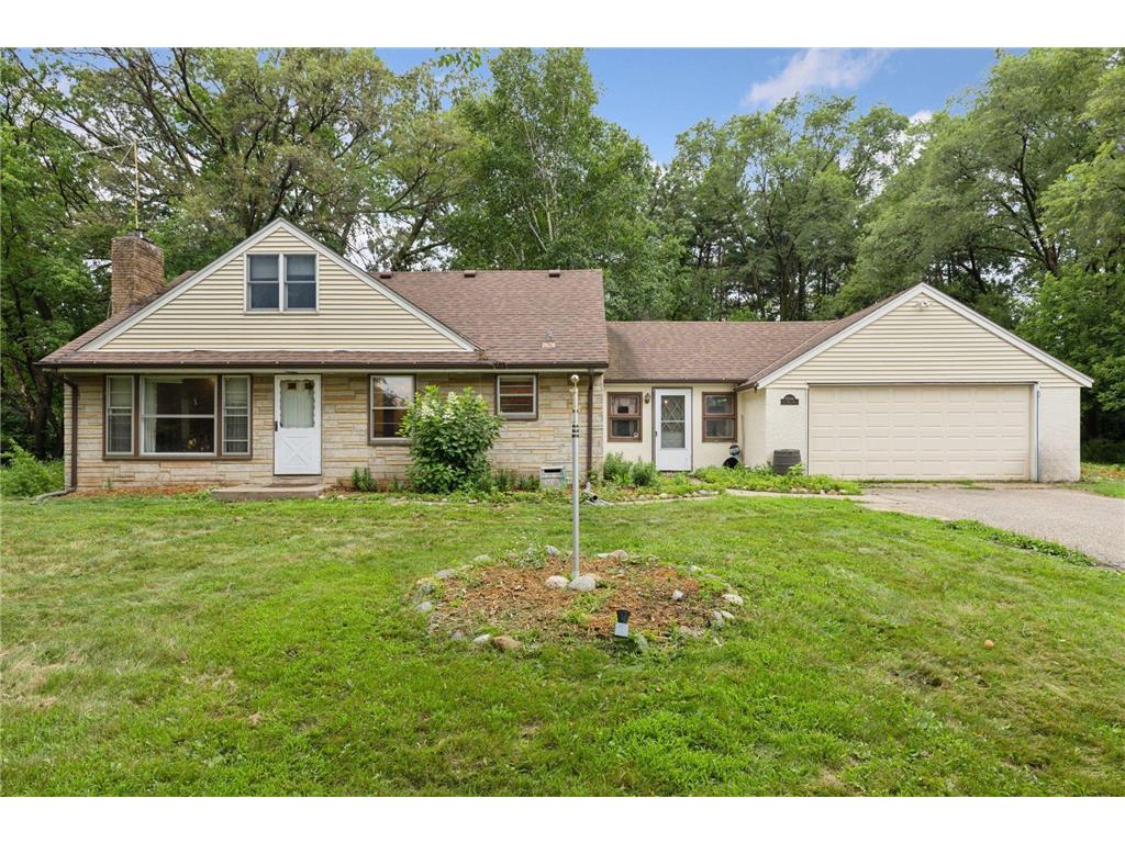 8506 E River Road NW Coon Rapids MN 55433 6756252 image1