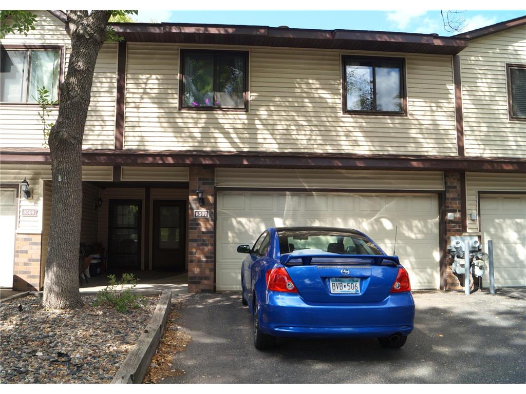8507 Maplebrook Parkway N Brooklyn Park MN 55445 6437818 image1