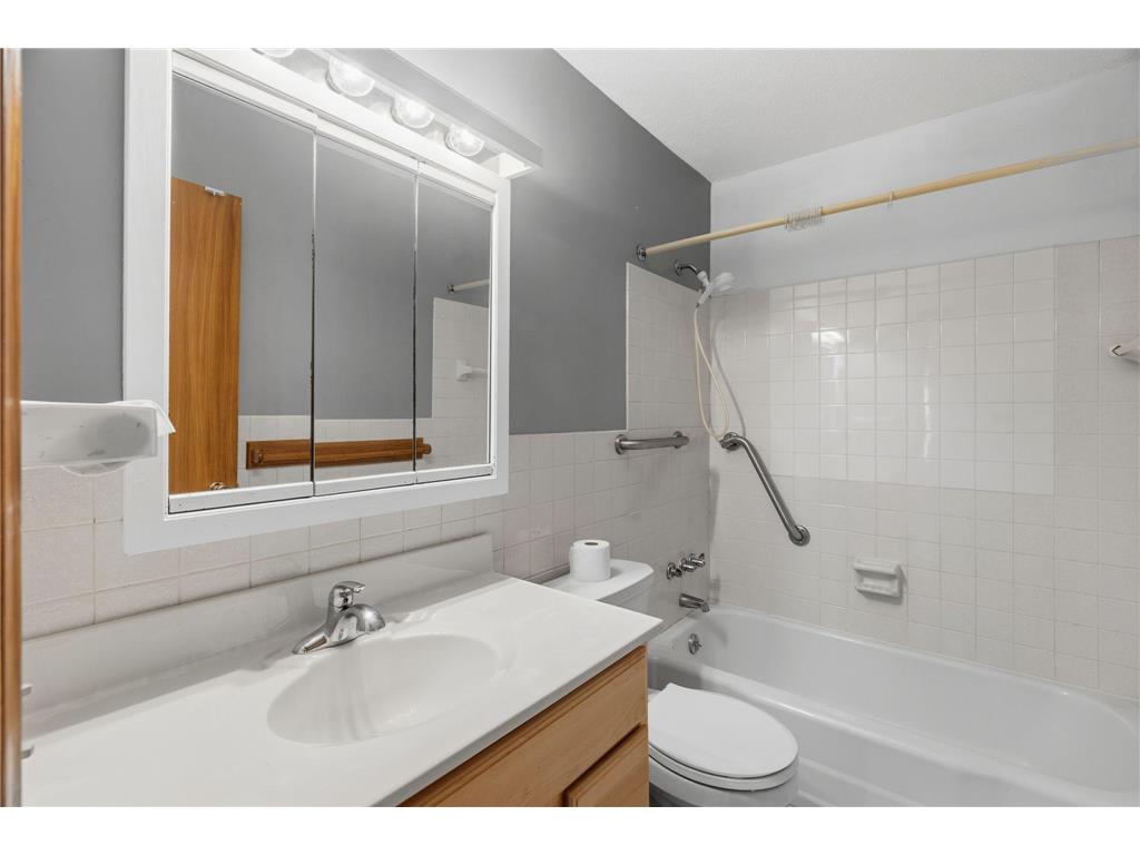 8508 Rich Avenue S Bloomington MN 55437 7105692 image15