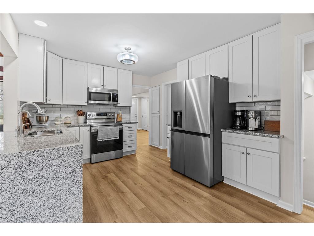 8508 Waters Edge Drive Chanhassen MN 55317 - Susan Lake 7025421 image11