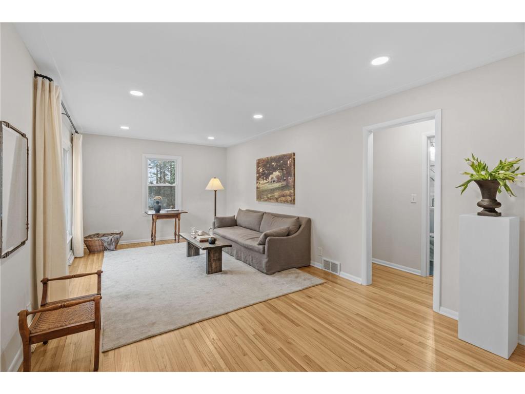 8508 Waters Edge Drive Chanhassen MN 55317 - Susan Lake 7025421 image3
