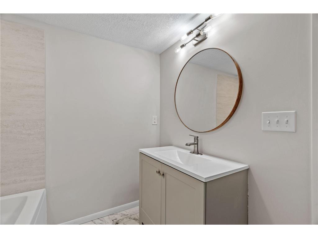 8508 Waters Edge Drive Chanhassen MN 55317 - Susan Lake 7025421 image43