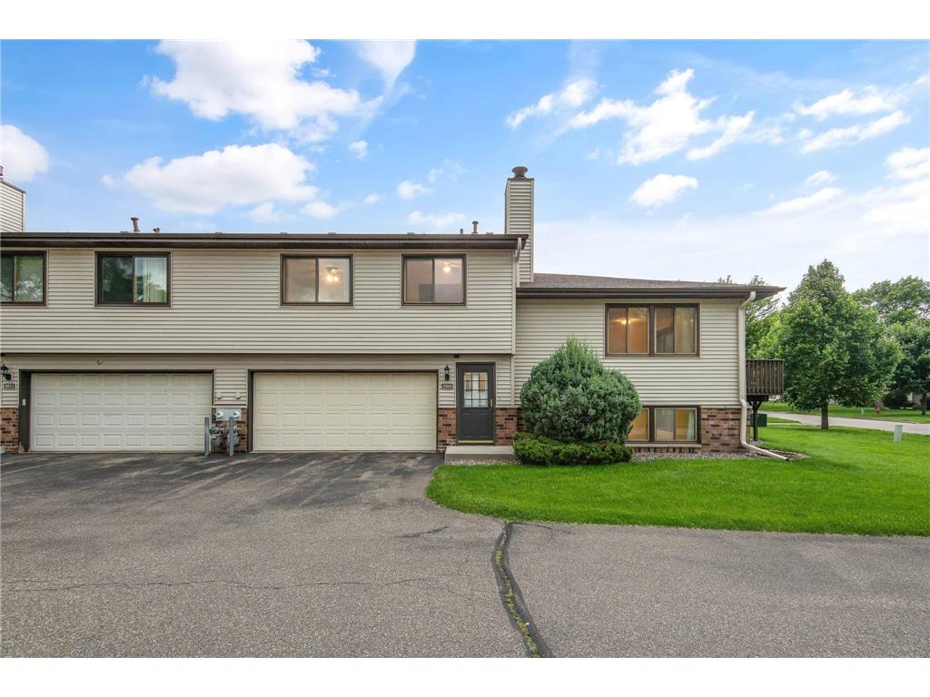 8509 S Maplebrook Circle Brooklyn Park MN 55445 6741791 image1