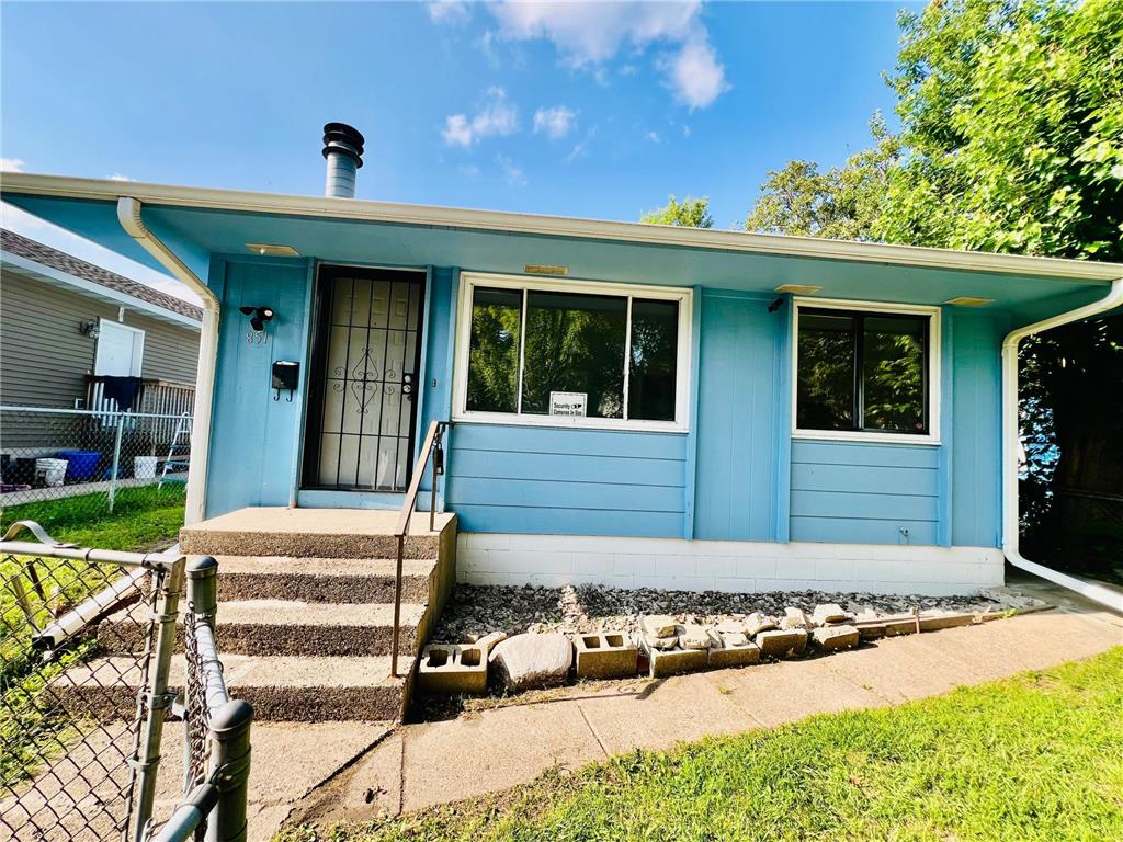 851 Case Avenue Saint Paul MN 55106 6576125 image1