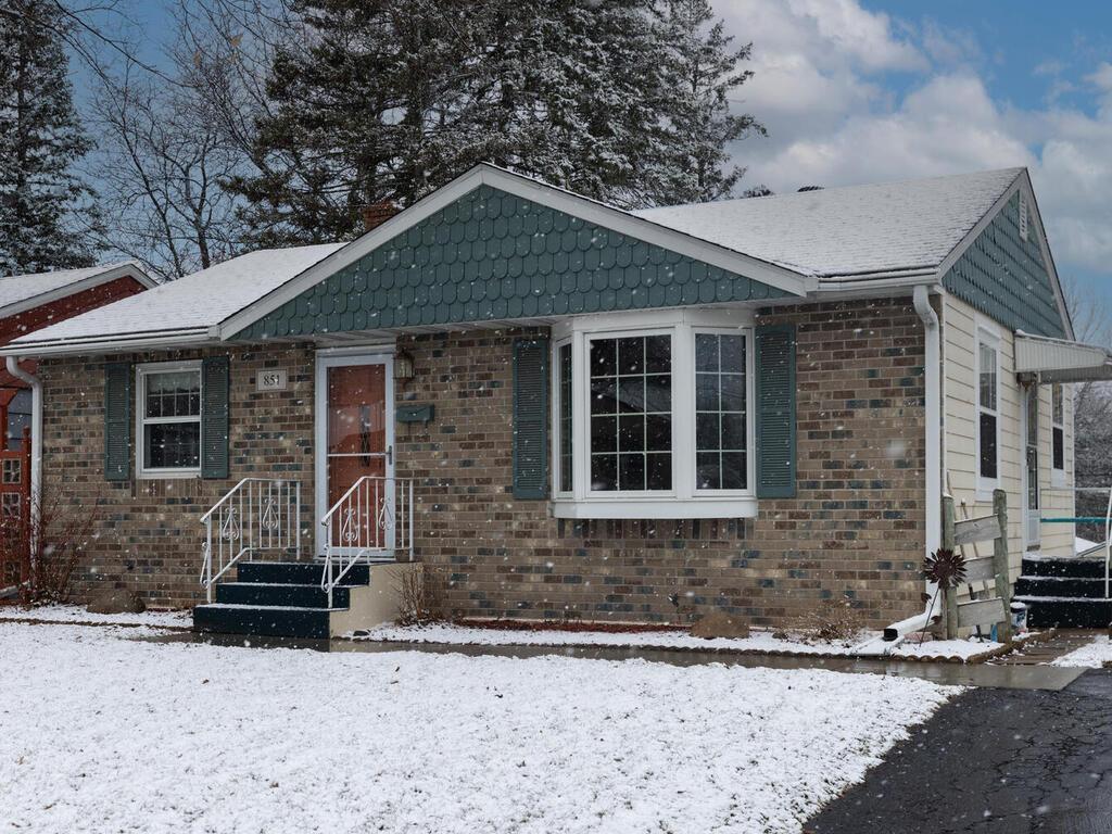 851 Howard Street N Saint Paul MN 55119 6515437 image1