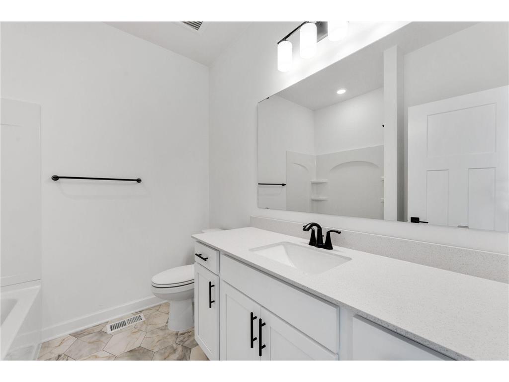 851 Londonderry Lane NW Rochester MN 55901 7059837 image13