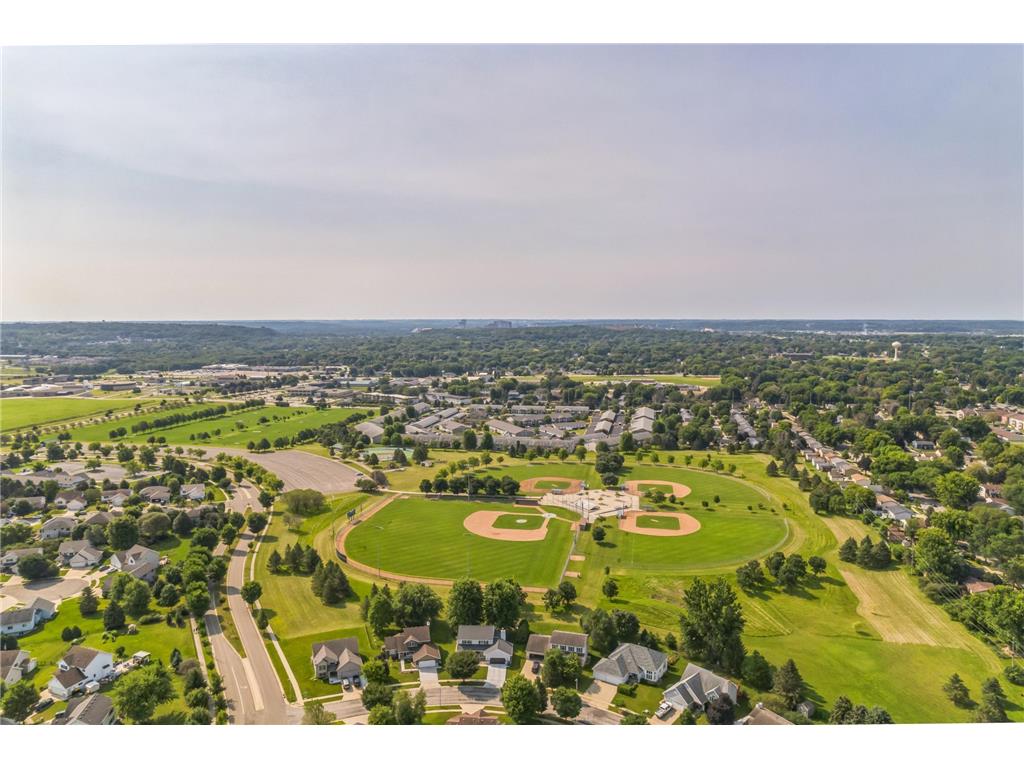 851 Londonderry Lane NW Rochester MN 55901 7059837 image20