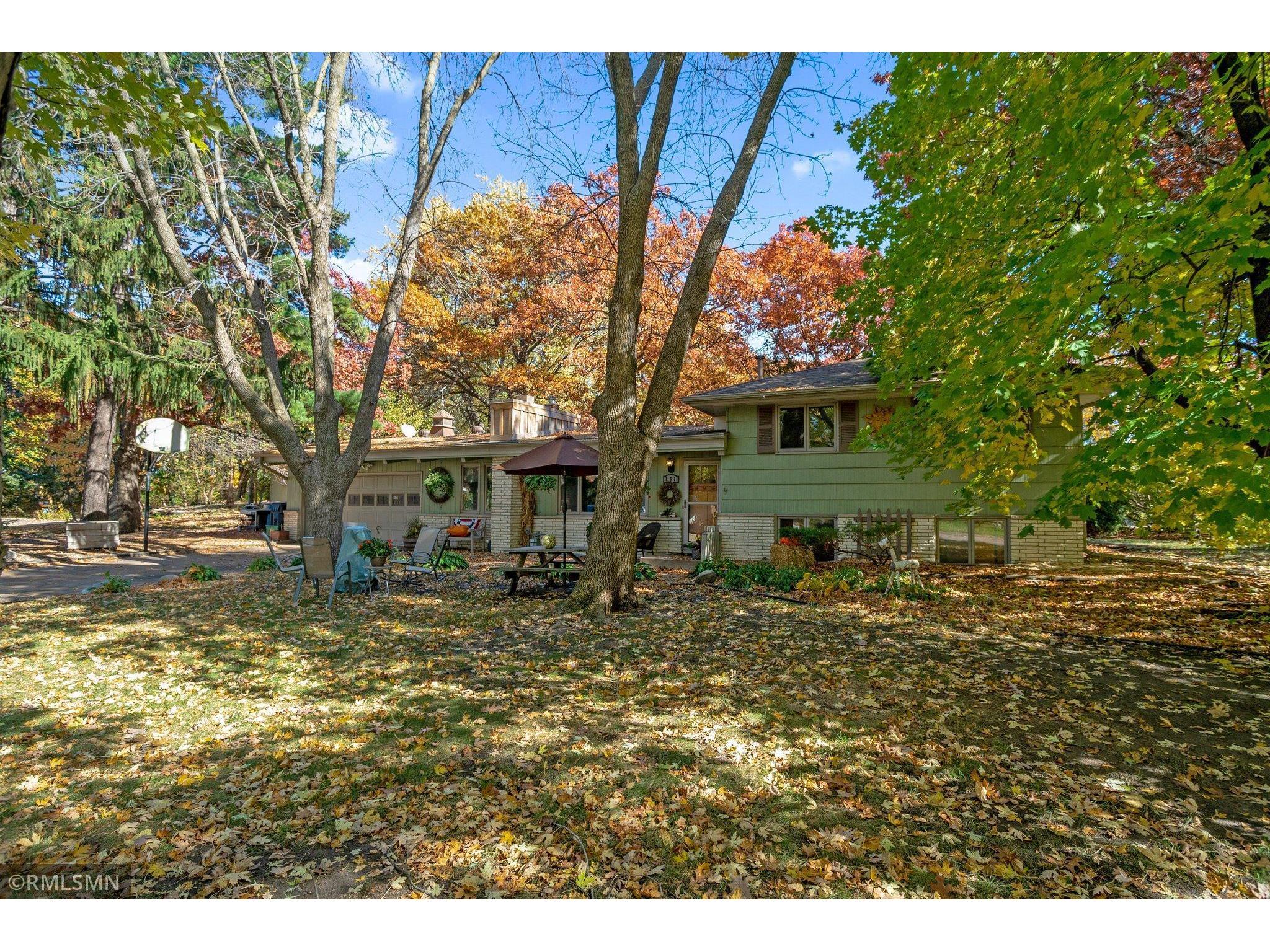 851 Redwood Lane, New Brighton, MN 55112 MLS 5722735 Edina Realty