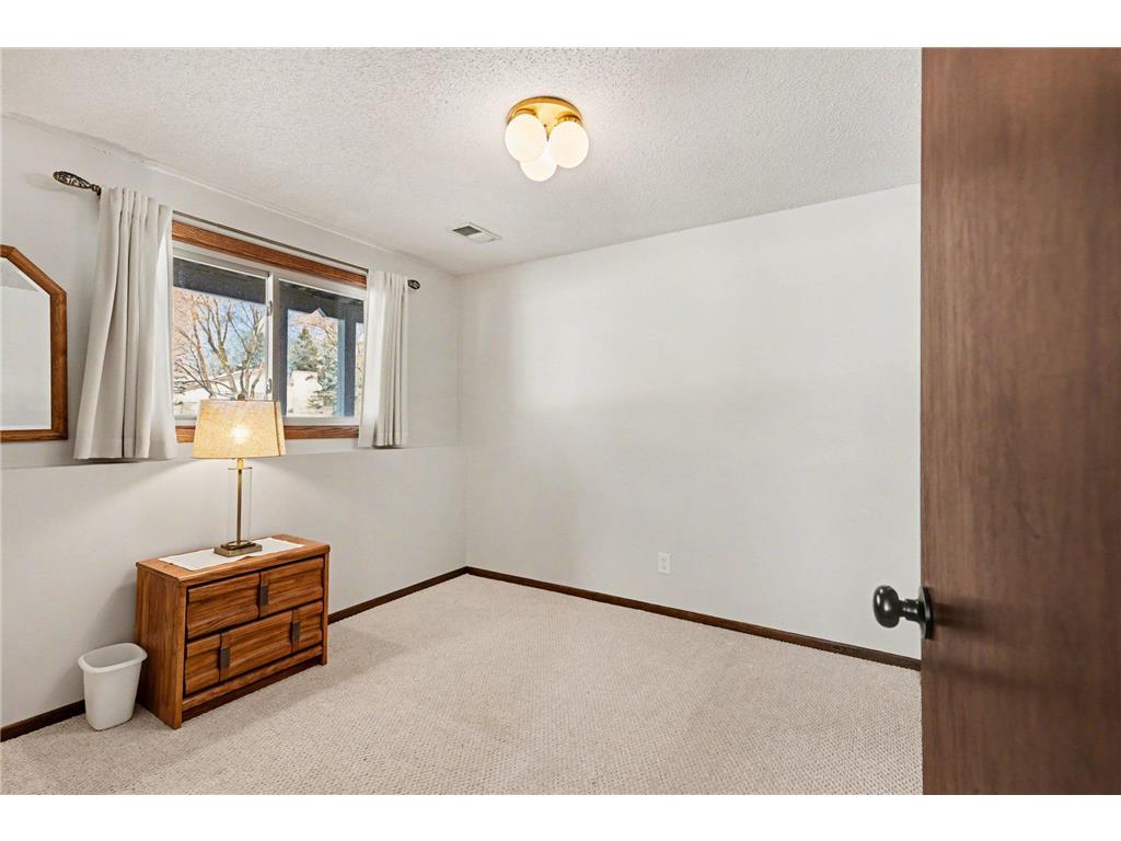 851 Sherwood Road Shoreview MN 55126 7039832 image17