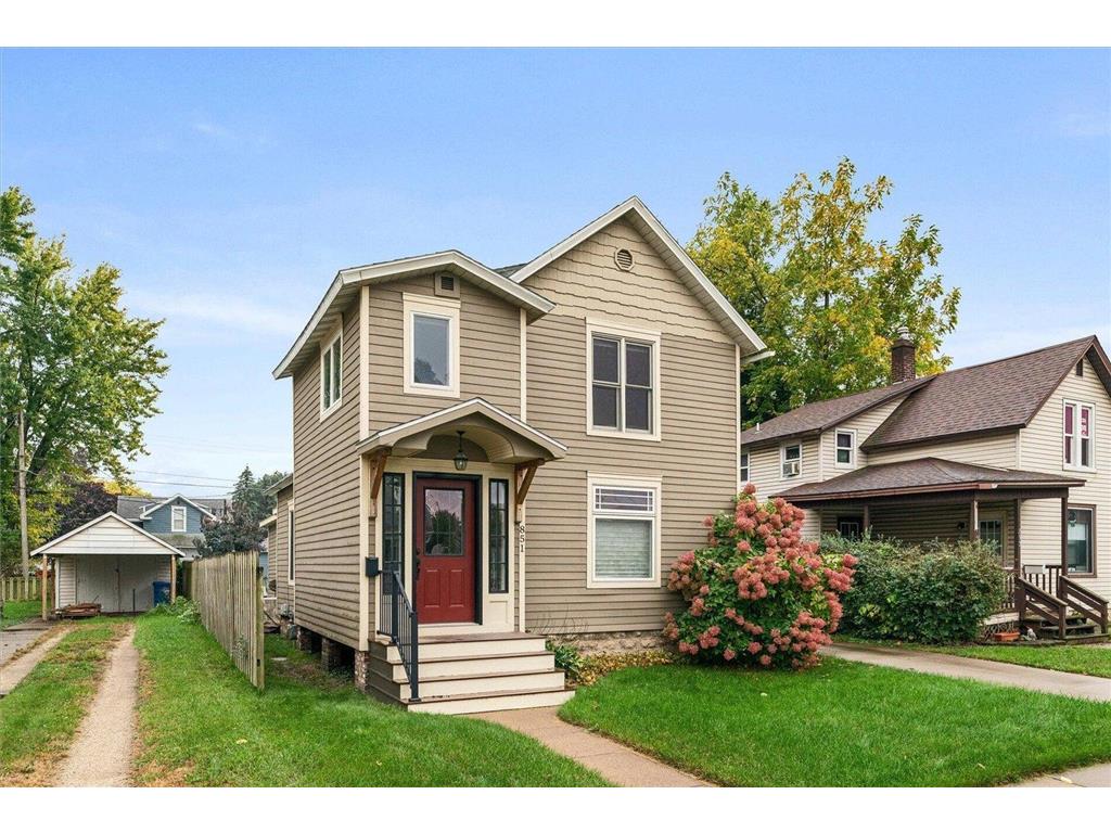 851 W Broadway Street Winona MN 55987 6806335 image1