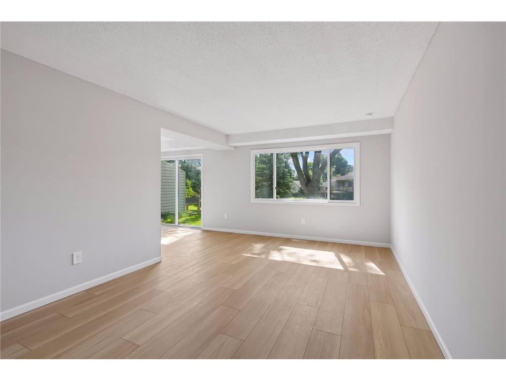 8515 W 97th Street Circle Bloomington MN 55438 7110700 image4
