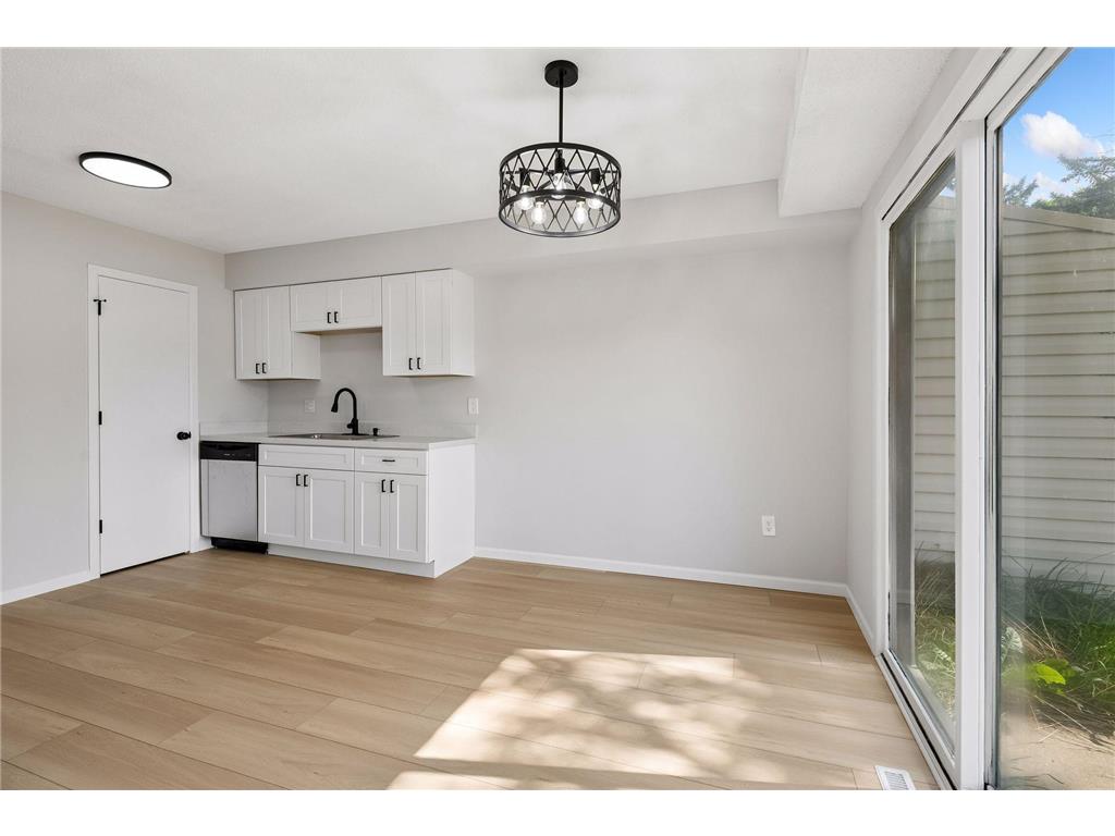 8515 W 97th Street Circle Bloomington MN 55438 7110700 image9