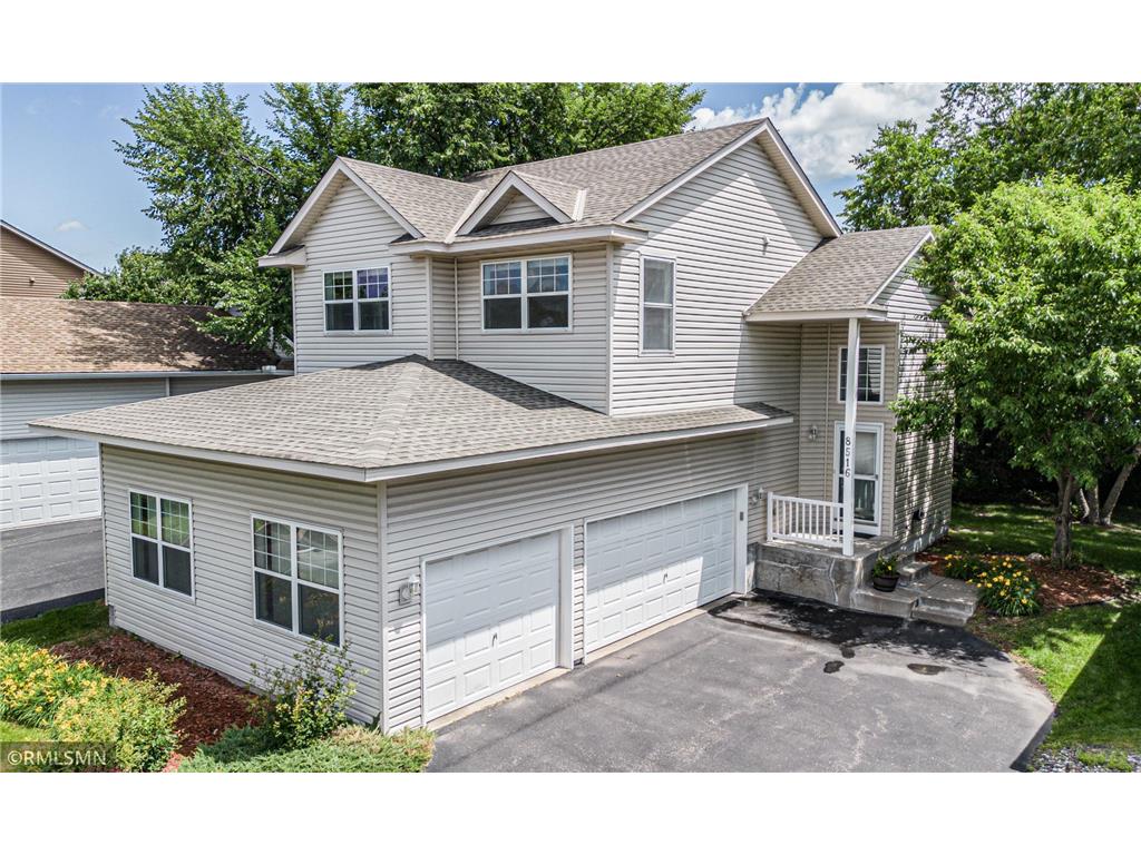 8516 Adair Lane N Brooklyn Park MN 55443 6746934 image1