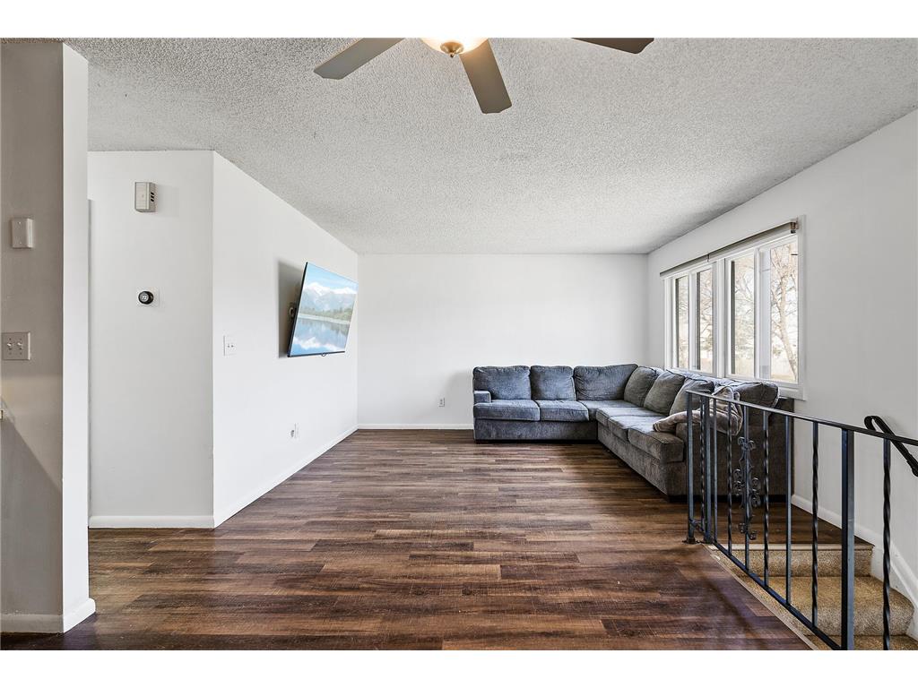 8519 Maplebrook Parkway N Brooklyn Park MN 55445 6704699 image1