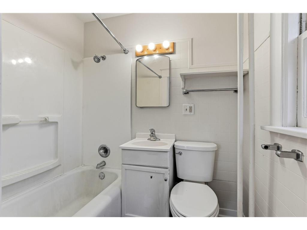852 Ashland Avenue Saint Paul MN 55104 7095770 image23