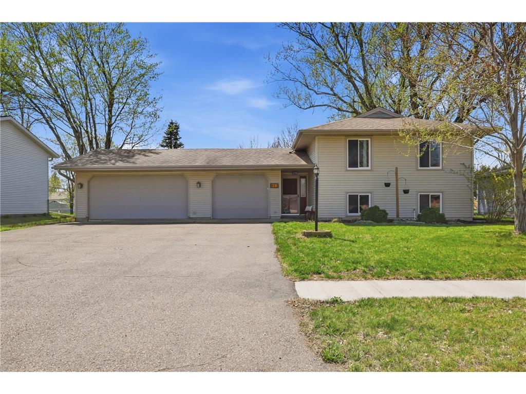 852 Cortland Drive Apple Valley MN 55124 7059911 image1