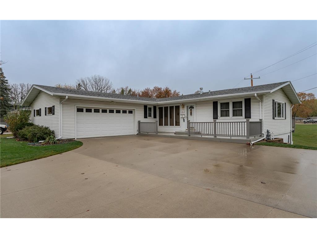 852 E University Street Owatonna MN 55060 6612200 image1