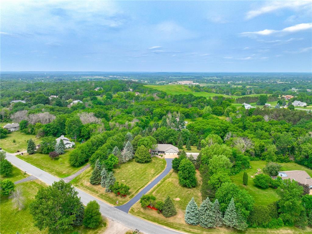 852 Mcdiarmid Drive Hudson Twp WI 54016 6384690 image1