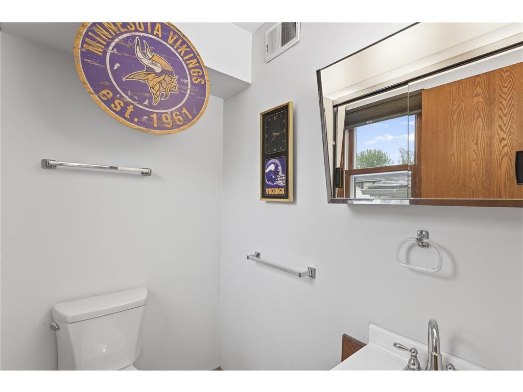 852 Woodgate Drive #216 Vadnais Heights MN 55127 7064038 image7