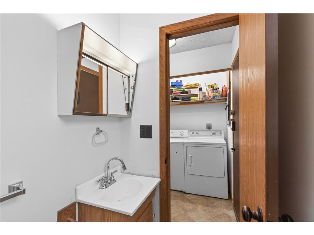 852 Woodgate Drive #216 Vadnais Heights MN 55127 7064038 image8